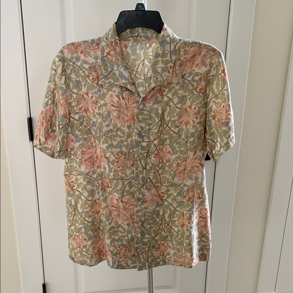 100% Silk Floral Short Sleeve Shirt
